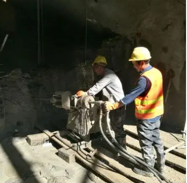 聂荣水下抗分散灌浆料特点 水下不分散注浆料介绍