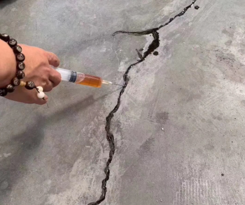 聂荣混凝土裂缝修补技术详解​